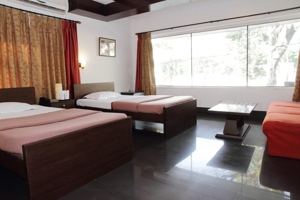Wise Owl Comfotel Kolkata Exterior photo